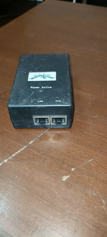 PoE Injector / Adapter (802.3af/at), Ubiquiti-style injector
