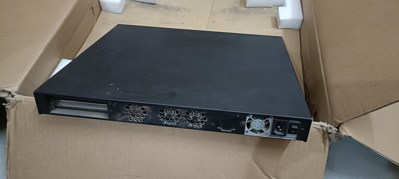 Ruckus ZoneDirector 3000 WLAN Controller, back panel
