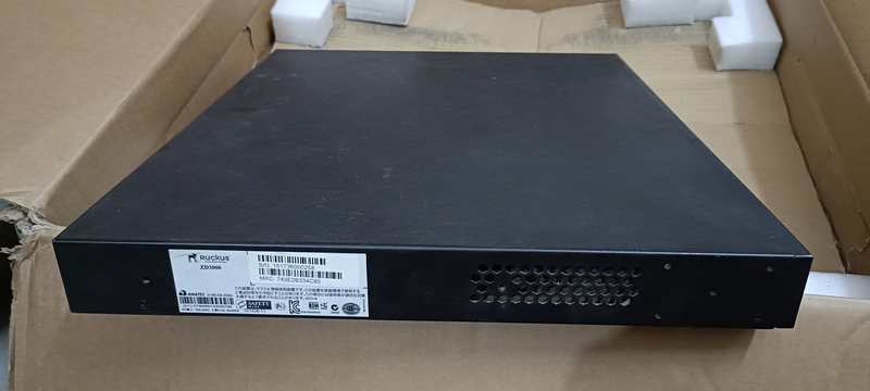 Ruckus ZoneDirector 3000 WLAN Controller, side label