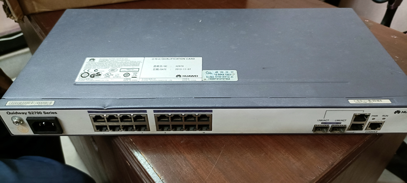 Huawei S2700-18TP-EI-AC 16-Port Switch, top label