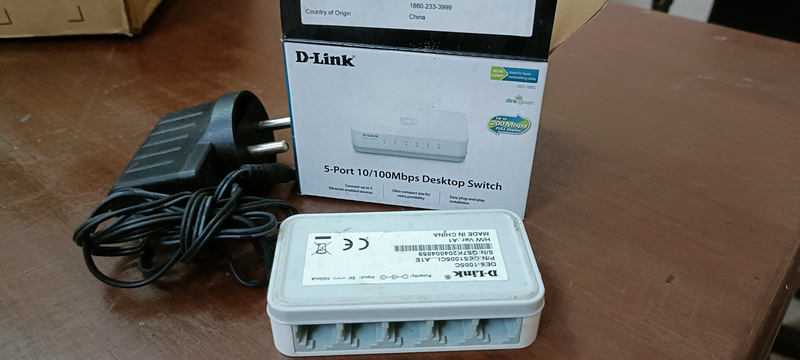 D-Link 5-Port 10/100 Desktop Switch
